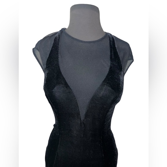 Johnathan Kayne Velvet Gown with cut outs size 10 NWT - Picture 2 of 6